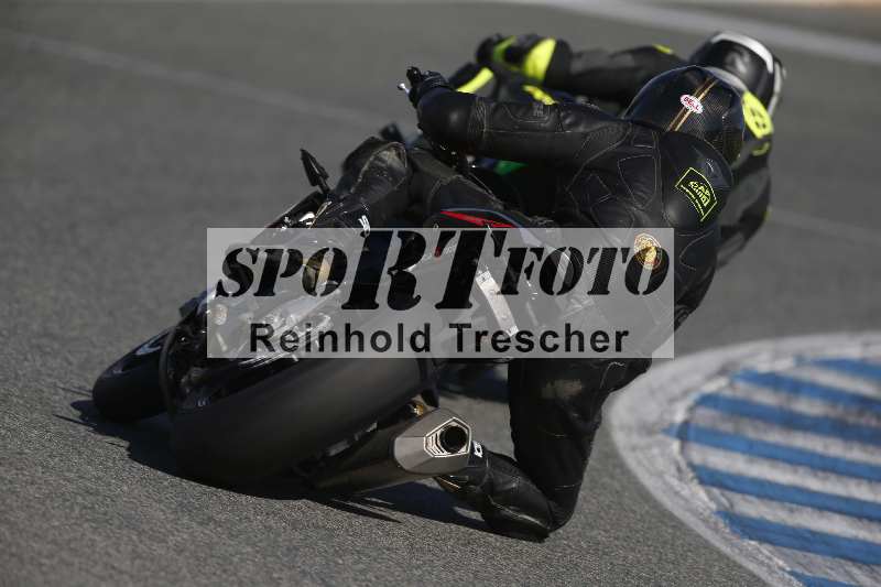 /Archiv-2024/01 26.-28.01.2024 Moto Center Thun Jerez/Gruppe gruen-green/backside